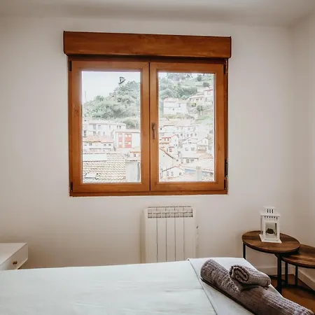 Moderno דירה